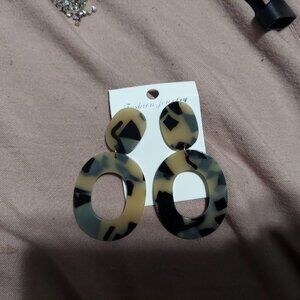 PRETTY  multicplored print plastic large earring looks fabulous on dress/jeans